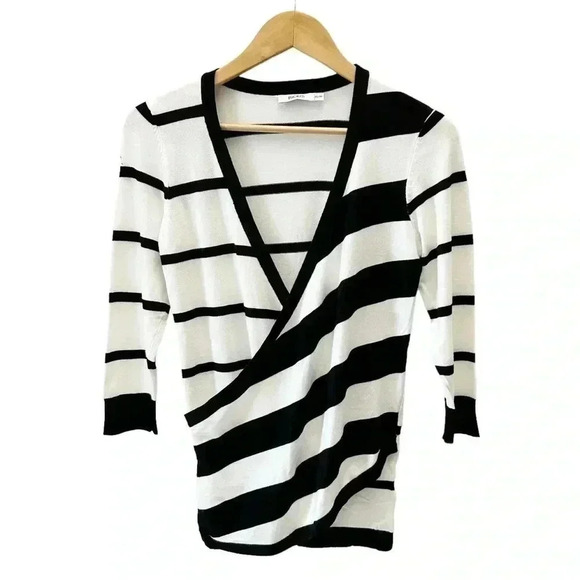 Ricki’s Wrap Front Sweater Deep V Neckline Thin Knit Black & White Stripes XS - Picture 13 of 16